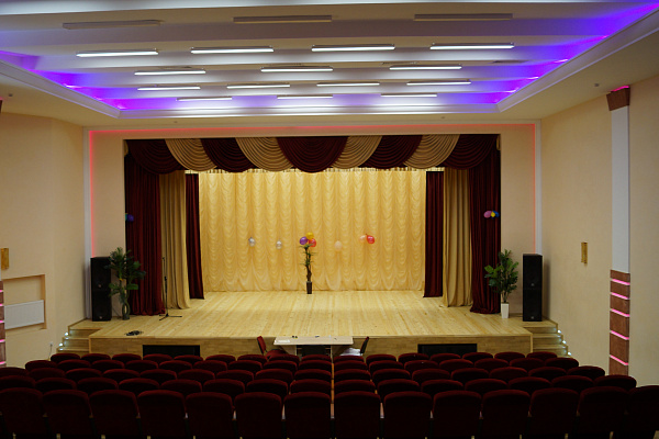Актовый зрительный зал 